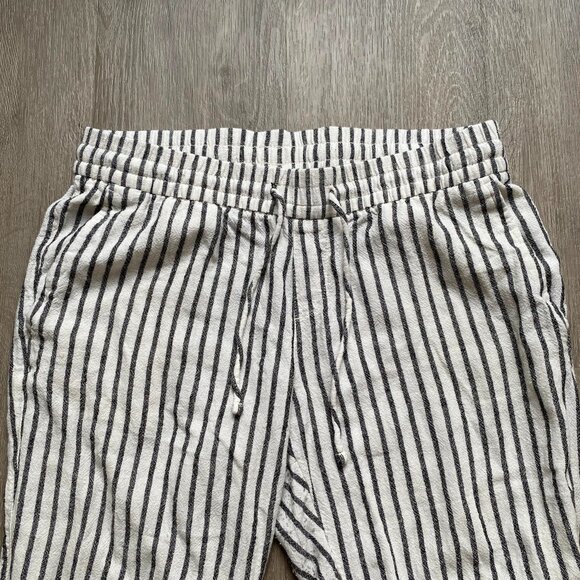 Old Navy Mid-Rise Cropped Linen-Blend Pants Small - Picture 4 of 10